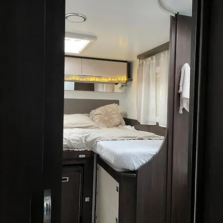 Holiday home Duzy Kamper Rodzinny 4 Osoby Benimar Tessoro 463 Karpacz