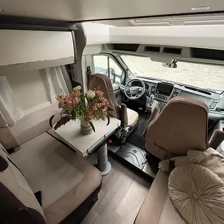 Duzy Kamper Rodzinny 4 Osoby Benimar Tessoro 463 Holiday home *